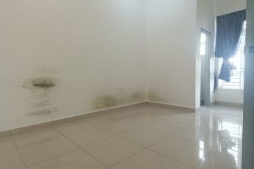 Jalan Mutiara Emas 10/8