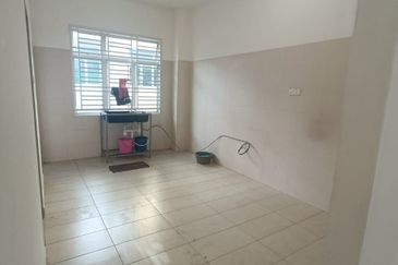 Jalan Mutiara Emas 10/8