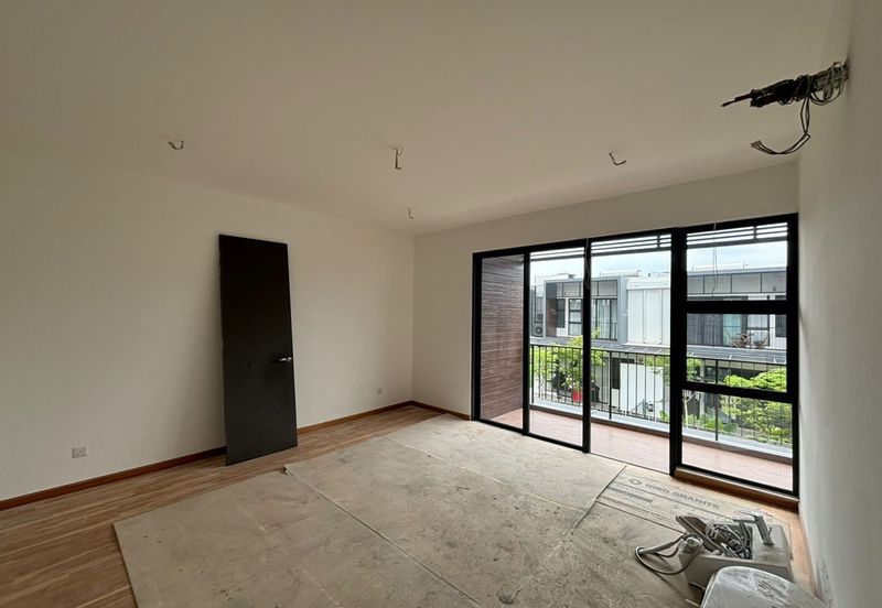 Senibong Cove Waterway Residences