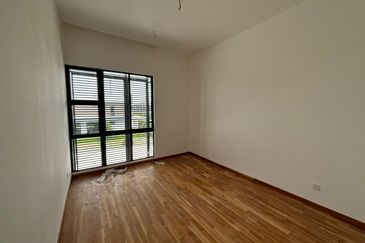 Senibong Cove Waterway Residences