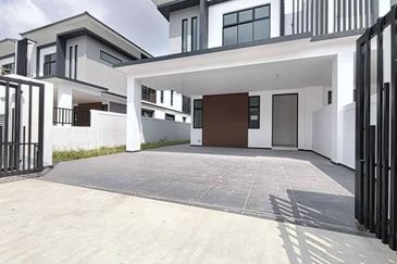 Crest @ Austin Sapphire