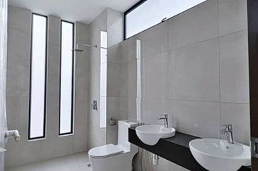 Crest @ Austin Sapphire