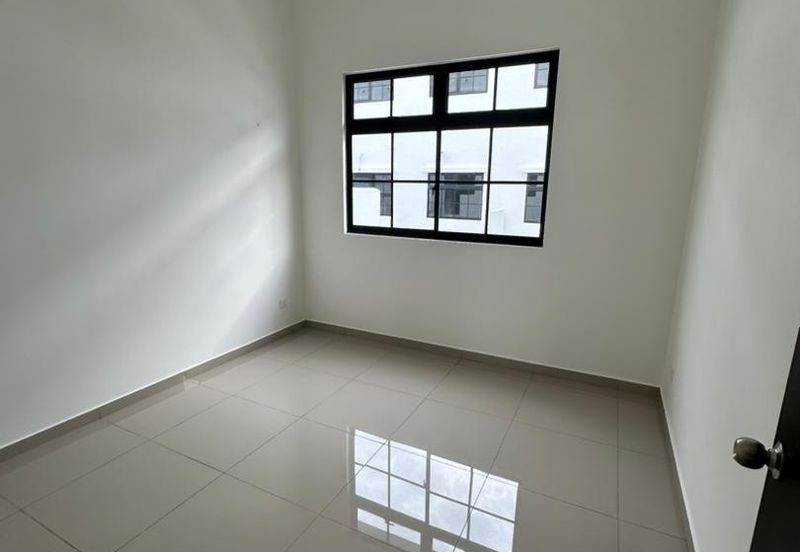 Tate Dalton @ Eco Botanic 2