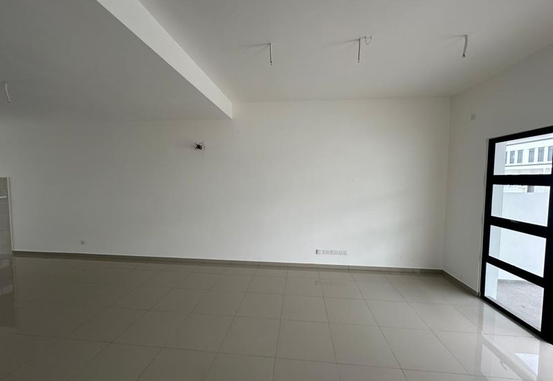 Tate Dalton @ Eco Botanic 2