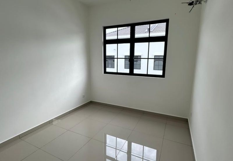 Tate Dalton @ Eco Botanic 2