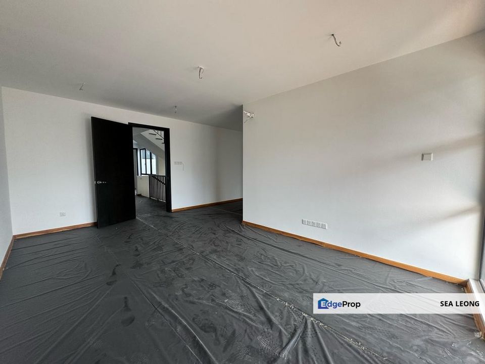 Senibong Cove Masai Johor Three Storey Terrace House For Sale, Johor, Masai