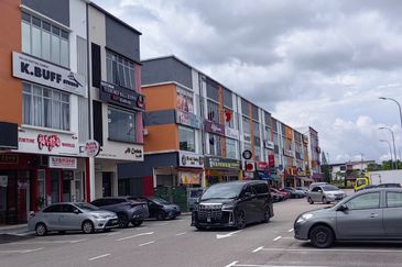 Crest @ Austin Emerald 1