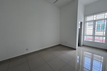 Austin Residence @Taman Mount Austin