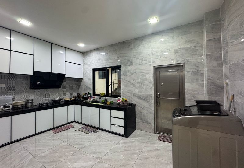 Taman Austin Perdana