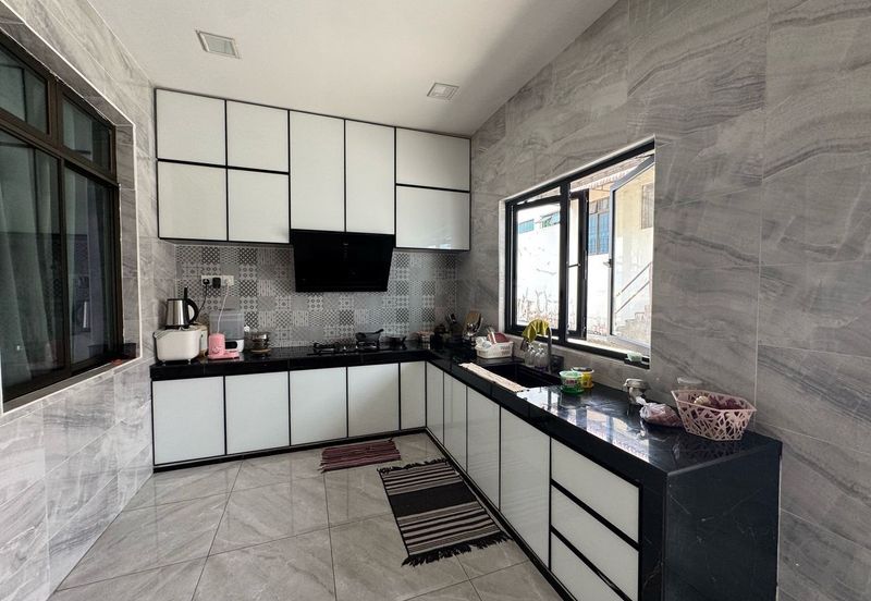 Taman Austin Perdana