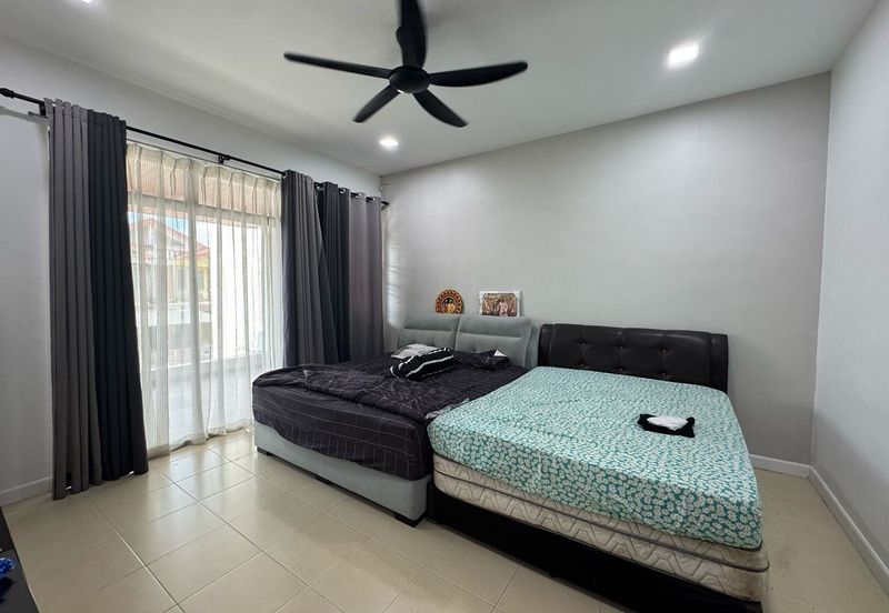 Taman Austin Perdana