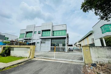 Nusa Cemerlang Industrial Park