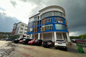 Bandar Baru Seri Alam
