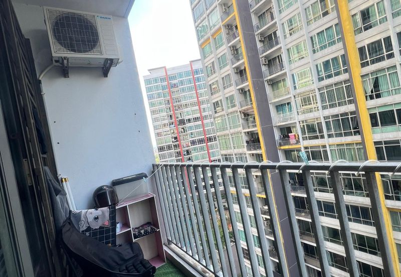 Dedaun Hijau (Greenfield Regency)