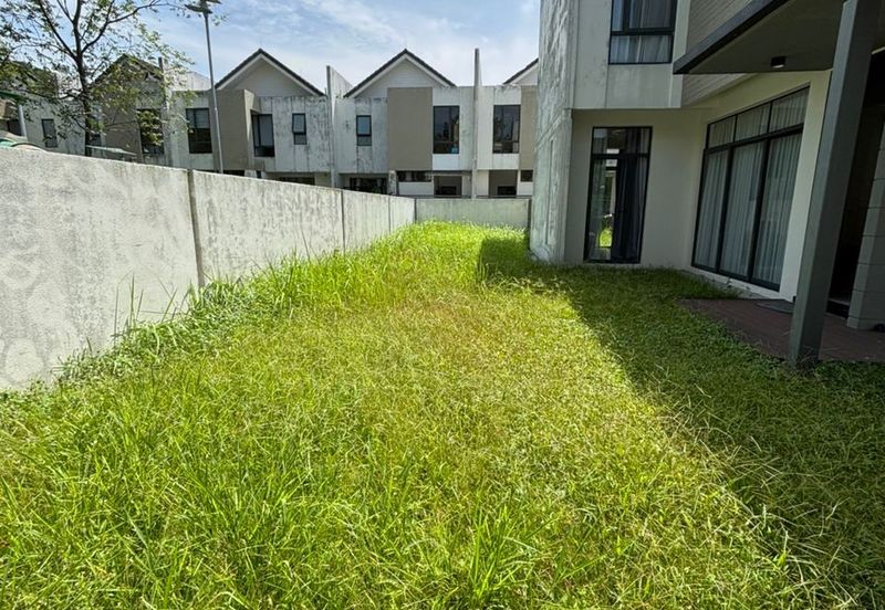 Avira Garden Terraces @ Medini