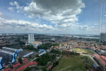 The Astaka @ 1 Bukit Senyum