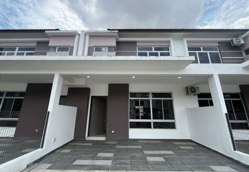 Iconia Garden Residence Precinct B @ Taman Impian Emas