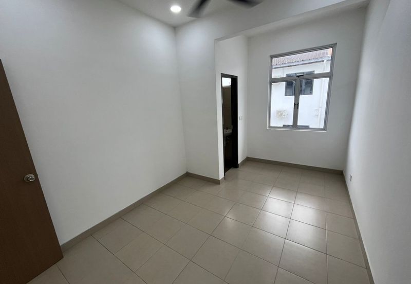 Iconia Garden Residence Precinct B @ Taman Impian Emas