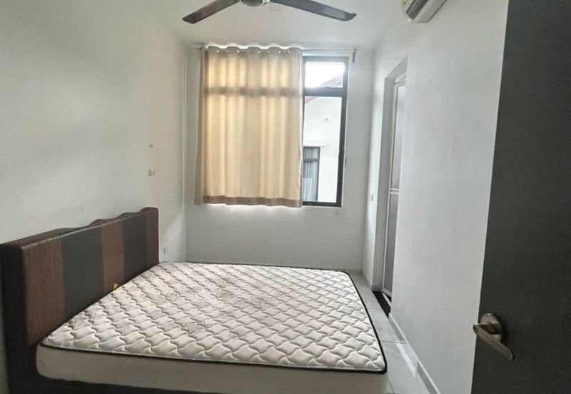 Bukit Indah Avenue 26 @ Villosa