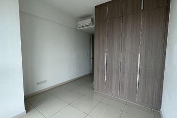 The M @ Medini Macrolink