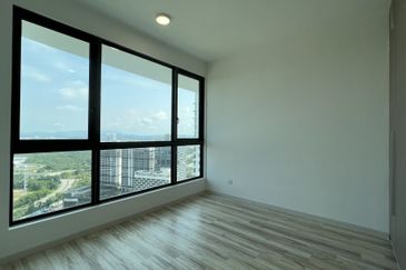 The M @ Medini Macrolink