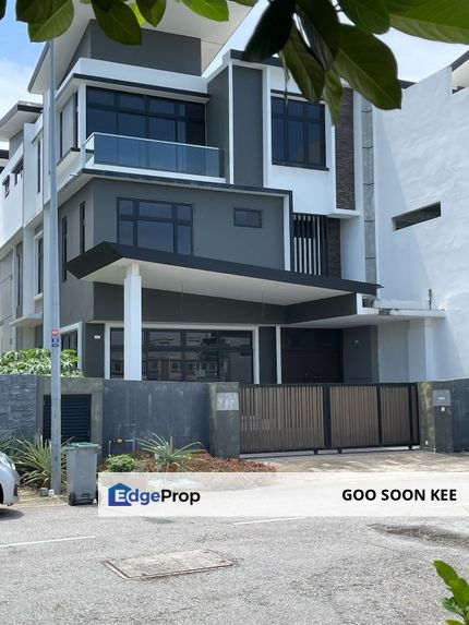 Luxurious 3 Storey Semi D at Nusa Sentral for Sales, Johor, 
