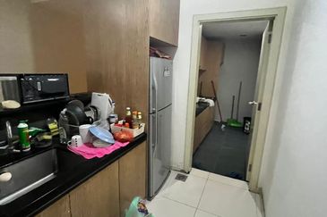 Good Deal Impiana apartment at East Ledang for Sales