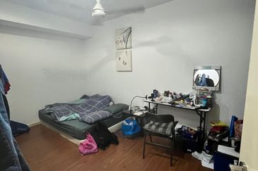 Good Deal Impiana apartment at East Ledang for Sales