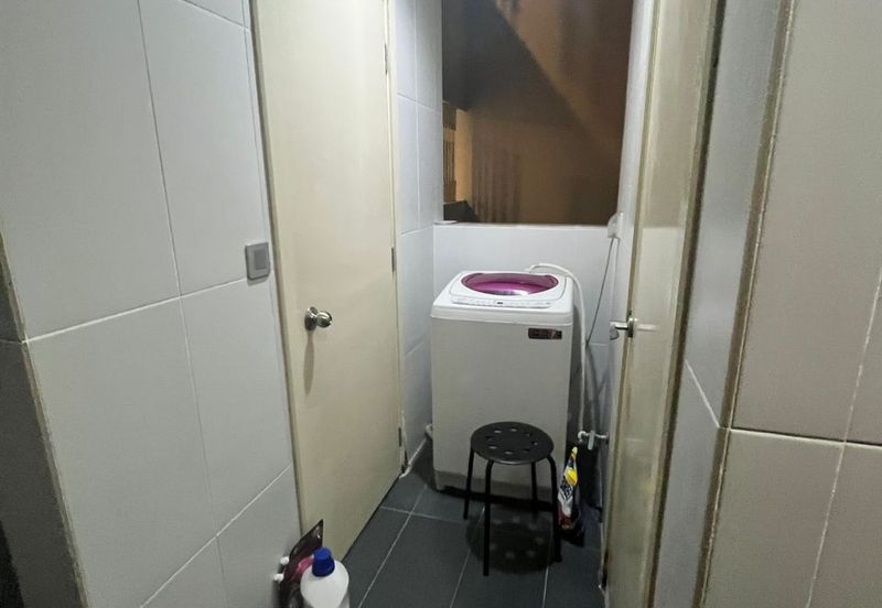 Good Deal Impiana apartment at East Ledang for Sales