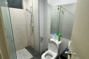 Good Deal Impiana apartment at East Ledang for Sales