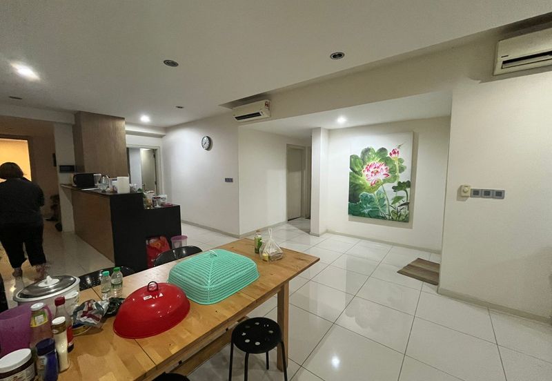 Good Deal Impiana apartment at East Ledang for Sales