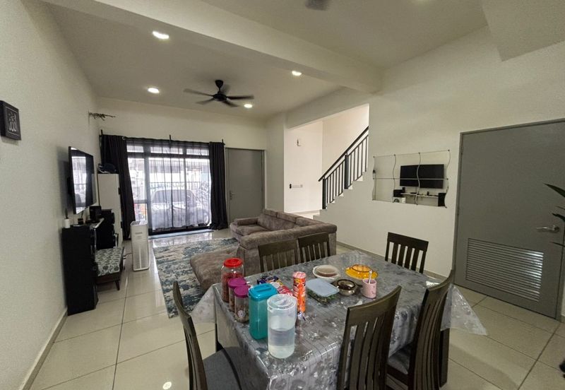 Good Deal Impiana Apartment at East Ledang Near to Iskandar Puteri