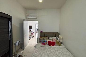 Good Deal Impiana Apartment at East Ledang Near to Iskandar Puteri