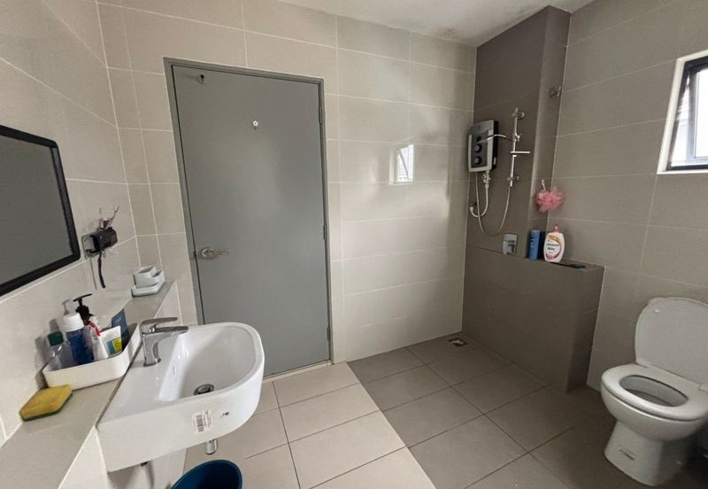 Good Deal Impiana Apartment at East Ledang Near to Iskandar Puteri