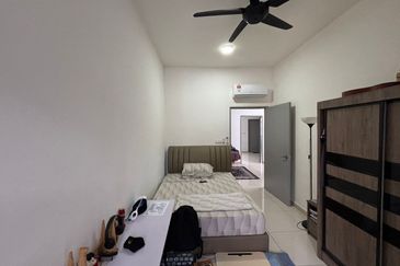Good Deal Impiana Apartment at East Ledang Near to Iskandar Puteri
