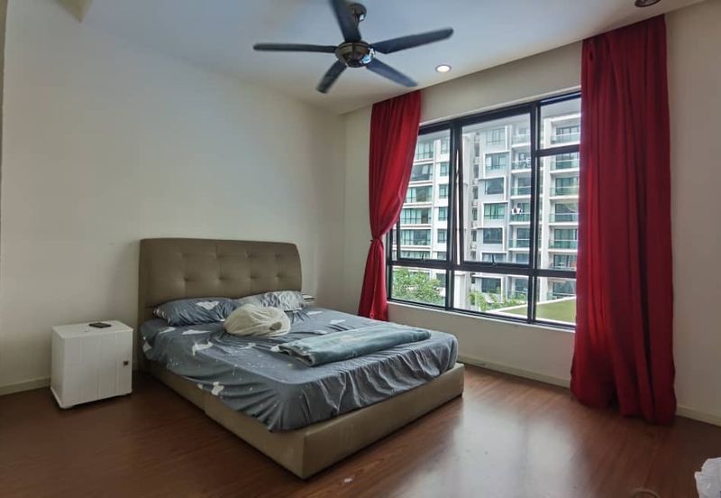 Good Deal 4 Rooms Impiana Apartment at East Ledang for Sales