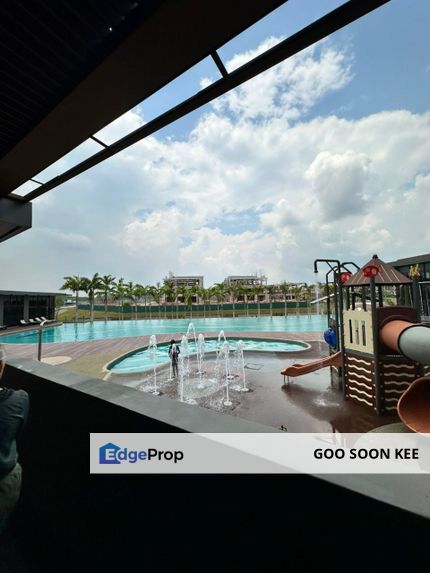 Partial Furnished 2 Storey Link House at Aurora Resort Villa for rent, Johor, Johor Bahru