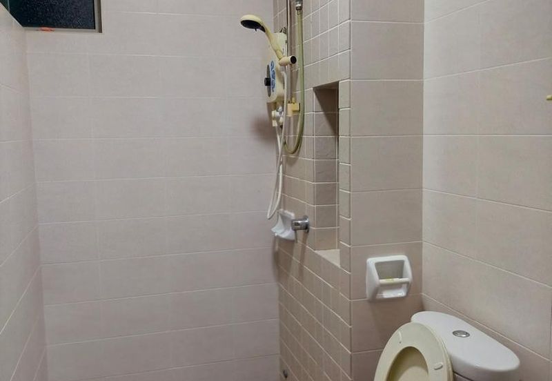 Luxurious Semi D at The Gateway Horizon Hills for Sales