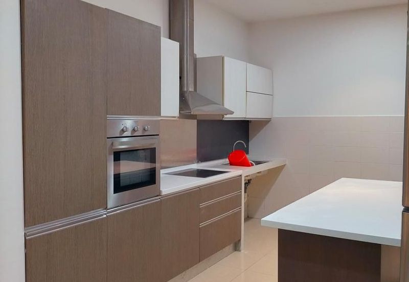 Luxurious Semi D at The Gateway Horizon Hills for Sales