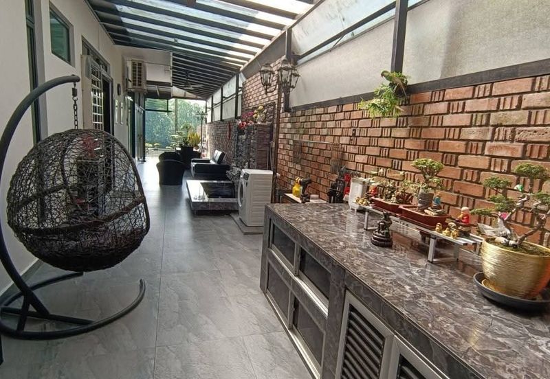 The WaterEdge Residences