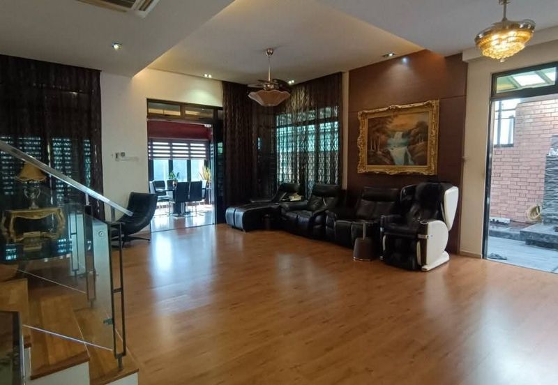 The WaterEdge Residences