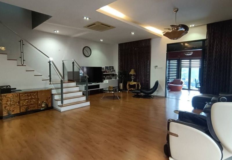 The WaterEdge Residences