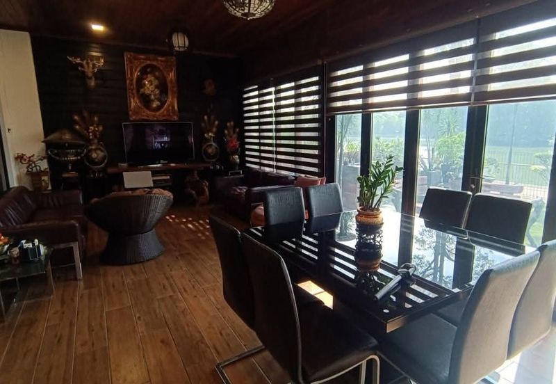 The WaterEdge Residences