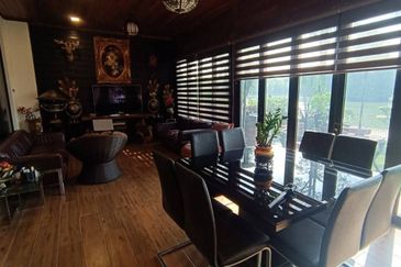 The WaterEdge Residences