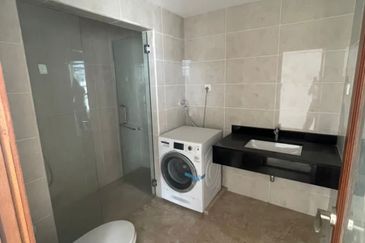 Paradiso Nuova Medini