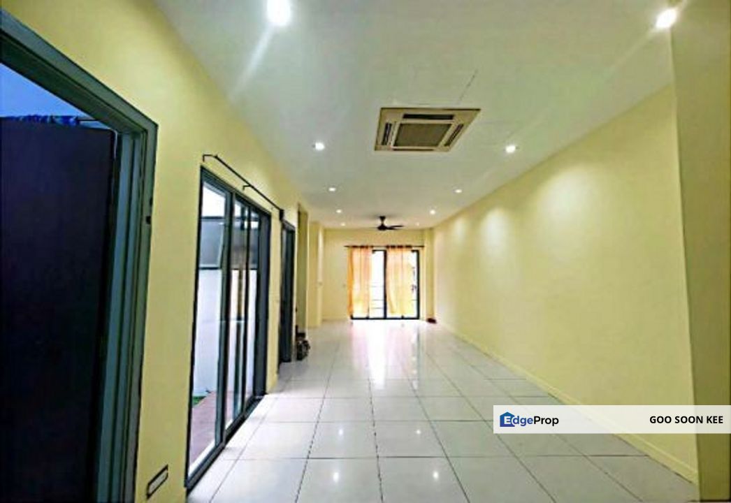 Good Deal Double Storey Superlink House at East Ledang for Sales, Johor, Nusajaya