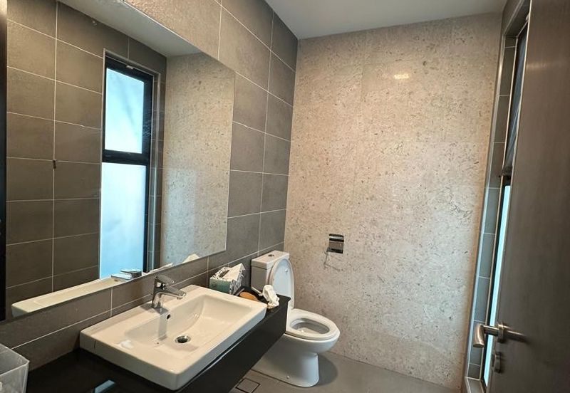 Noble Park @ East Ledang