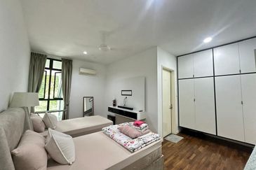 Good Deal Residensi Ledang Ground Floor Town House at Iskandar for Sales