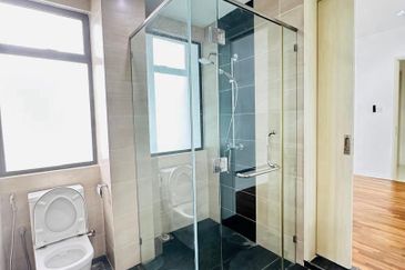 Good Deal Residensi Ledang Ground Floor Town House at Iskandar for Sales