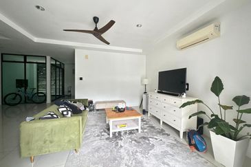 Good Deal Residensi Ledang Ground Floor Town House at Iskandar for Sales